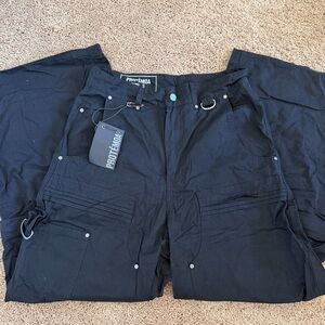 New with tags black Protémoa hybrid cargo pants & shorts